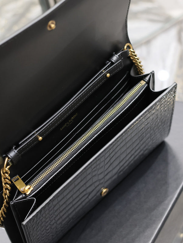 Amelia - YSL Bag - 1817