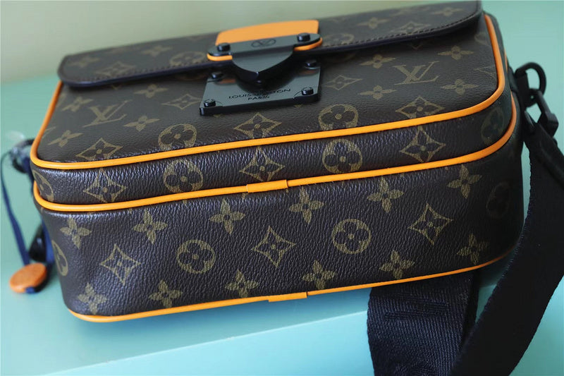 Fan Fashion Lu-Vi bags - 9910