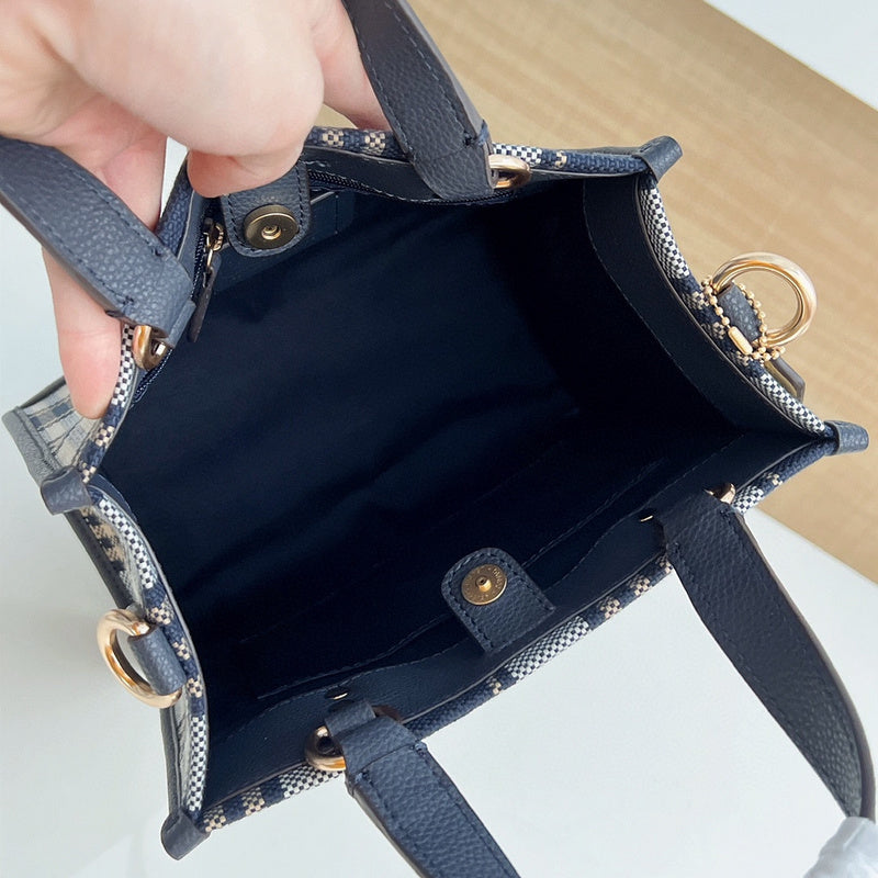 Amelia-i CAH Bags - 082
