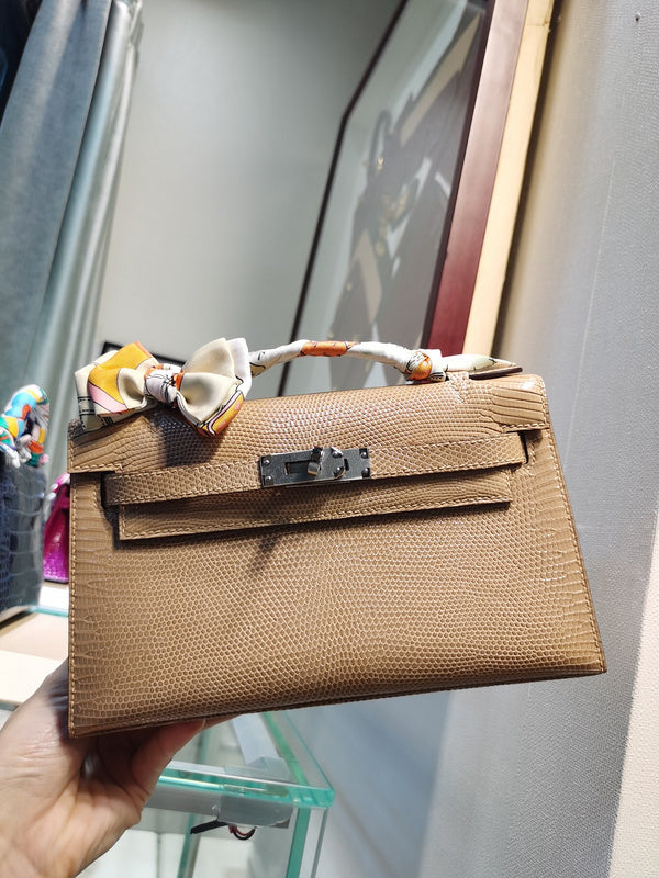 Amelia - HMS Bags - 1569