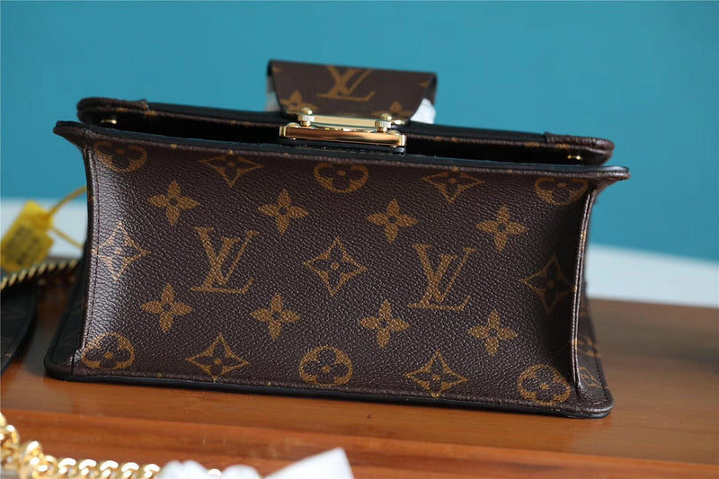 Fan Fashion Lu-Vi bags - 8683