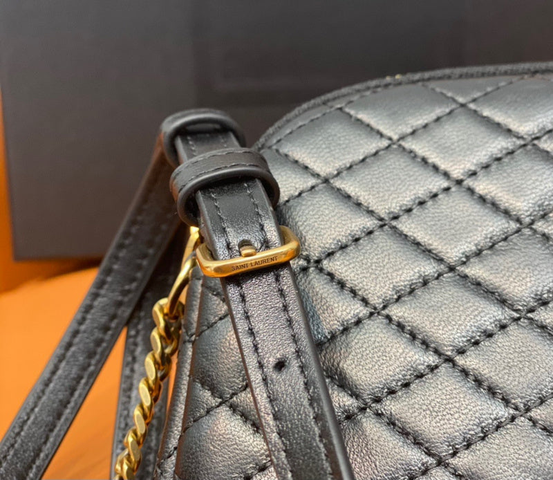 Amelia - YSL Bag - 2056
