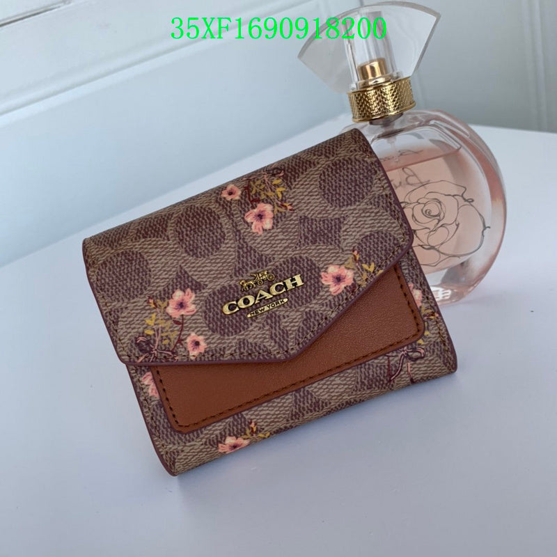 Amelia - CAH Wallet - 089