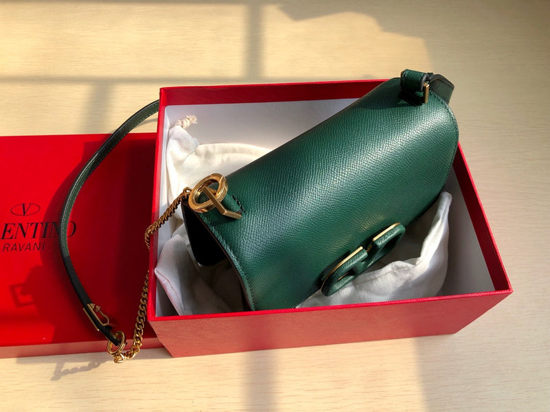 VAL LUXURY BAGS - FOR FASHION LOVERS  AFFORDABLE LUXURY BAGS- 1299