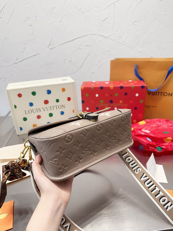 Amelia - LV Bags - 14620