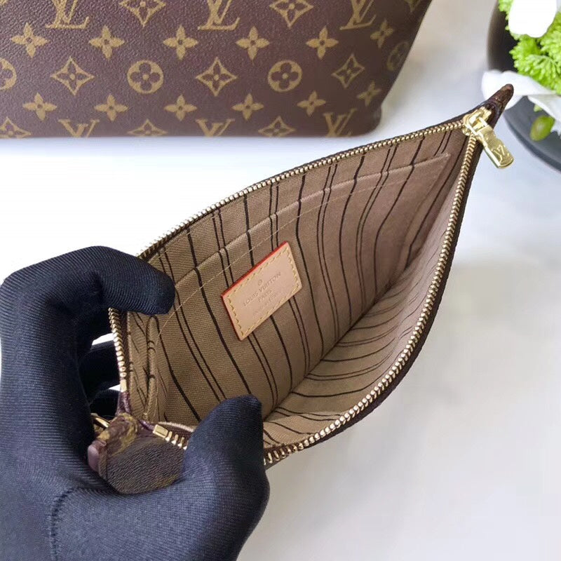 Fan Fashion Lu-Vi bags - 17900
