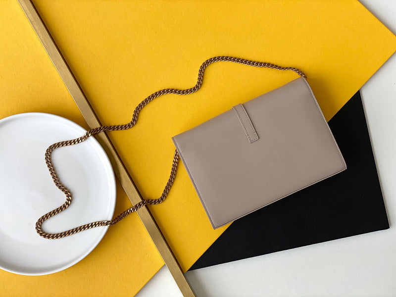 Amelia - YSL Bag - 3609