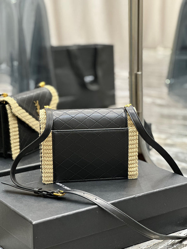 Amelia - YSL Bag - 3933