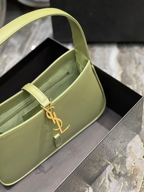 Amelia - YSL Bag - 2477