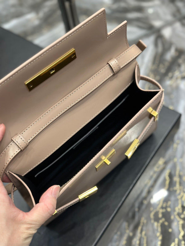 Amelia - YSL Bag - 1979