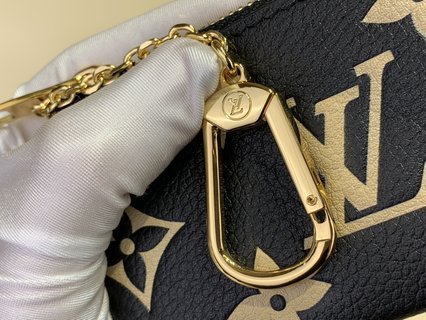 Amelia- LOV  Luxury  Wallets - 541