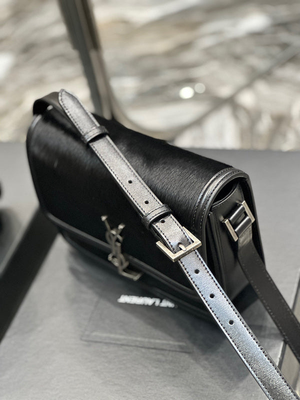 Amelia - YSL Bag - 3928