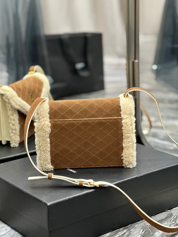 Amelia - YSL Bag - 3934