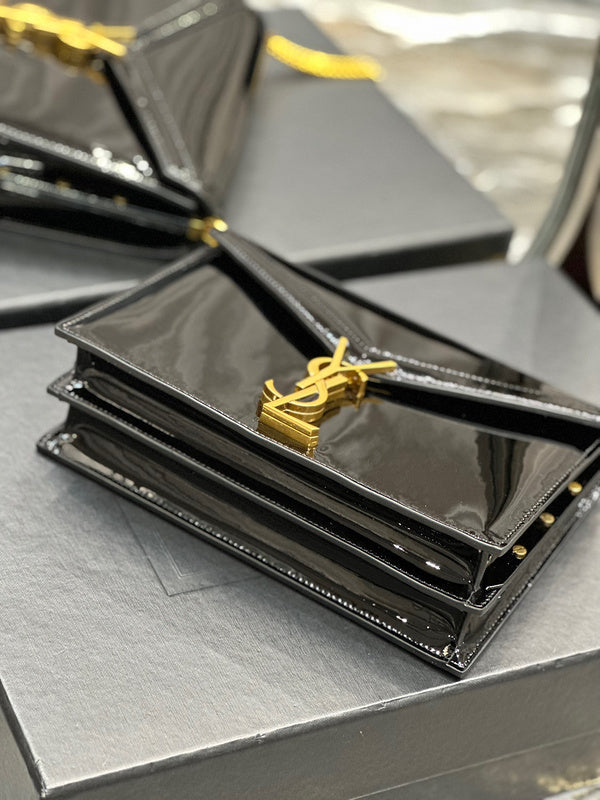 Amelia - YSL Bag - 3974