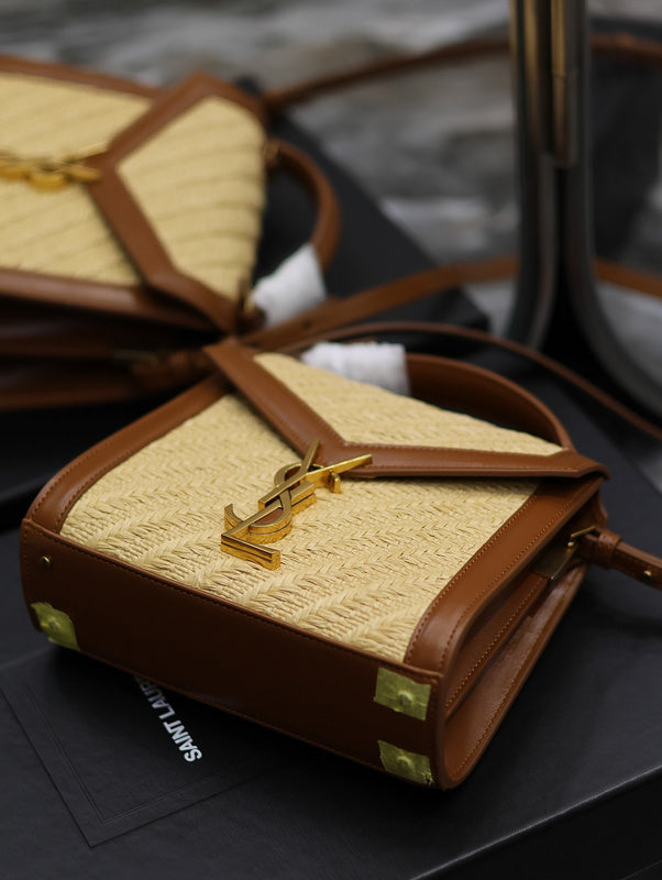 Amelia - YSL Bag - 1834