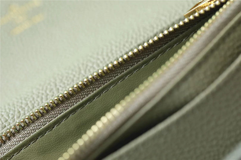 Fan Fashion Lu-Vi bags - 8692