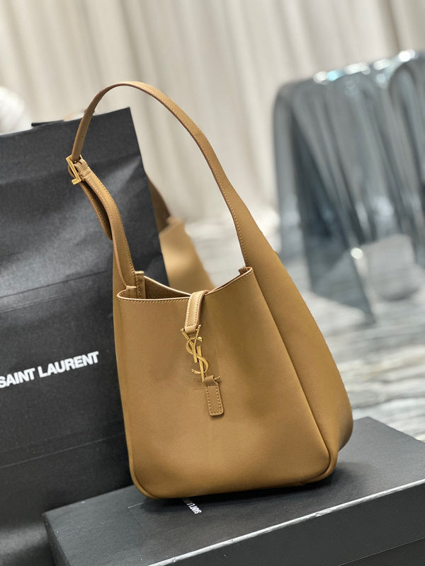 Amelia - YSL Bag - 3969