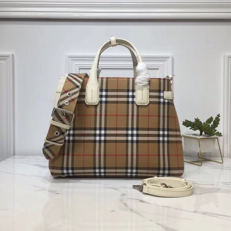 Burberry Bags - Bagsattire   686