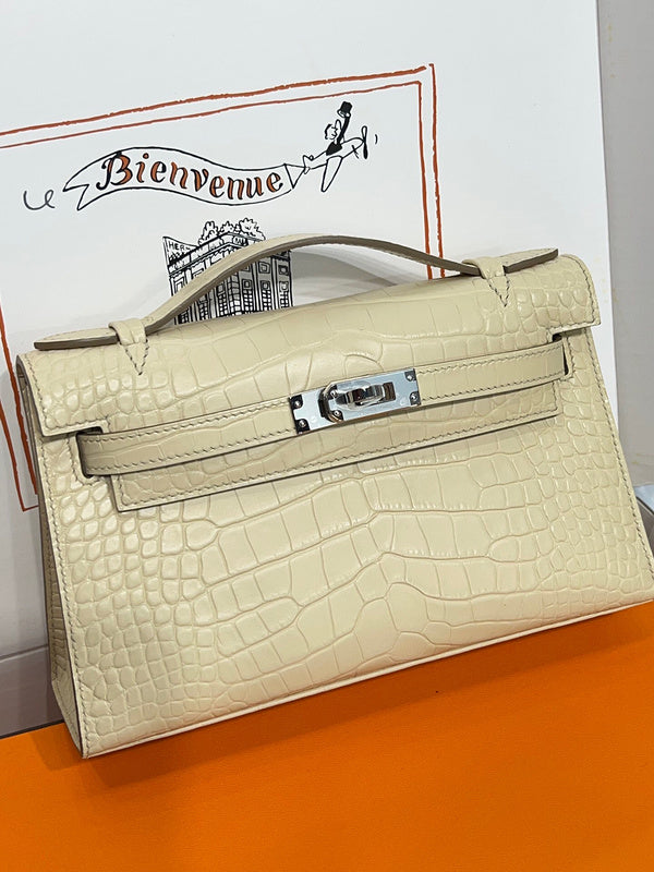 Amelia - HMS Bags - 1431