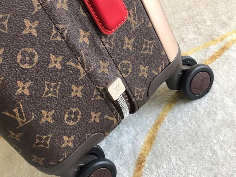 Fan Fashion Lu-Vi bags - 11400