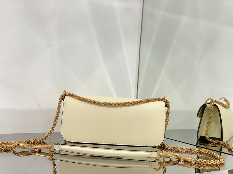VAL LUXURY BAGS - FOR FASHION LOVERS  AFFORDABLE LUXURY BAGS- 1542