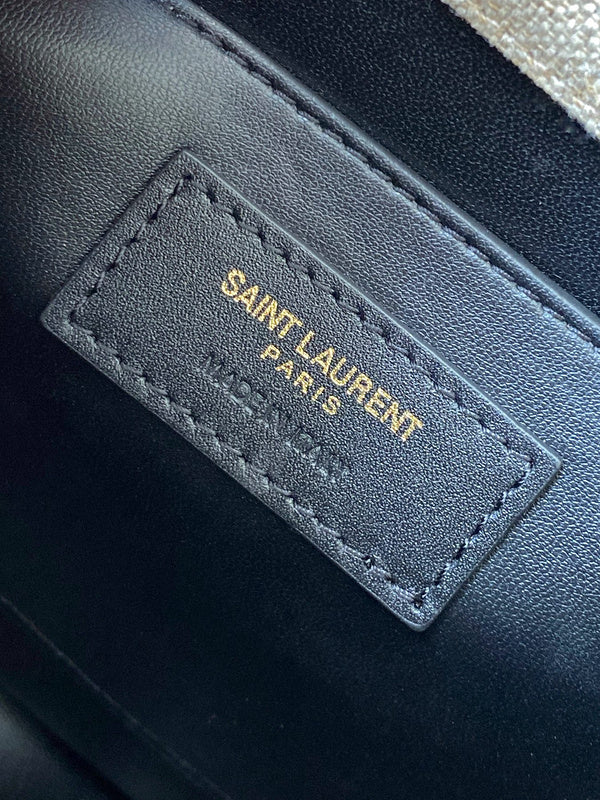 Amelia - YSL Bag - 4139