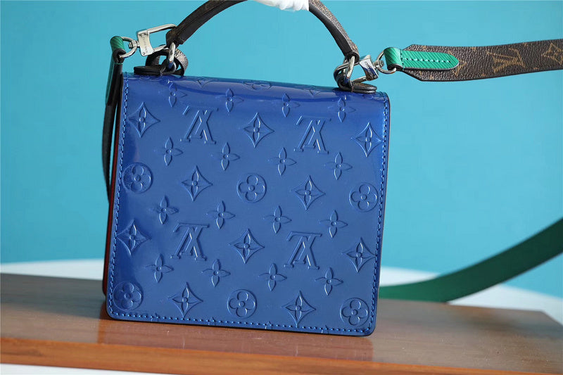 Fan Fashion Lu-Vi bags - 8038