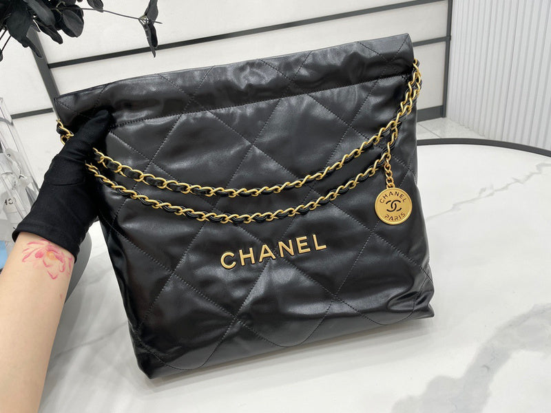 Wellow Bags - Chanel - Bags  - 303