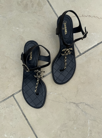 CHANEL LEATHER CHAIN CC THONG SANDALS
