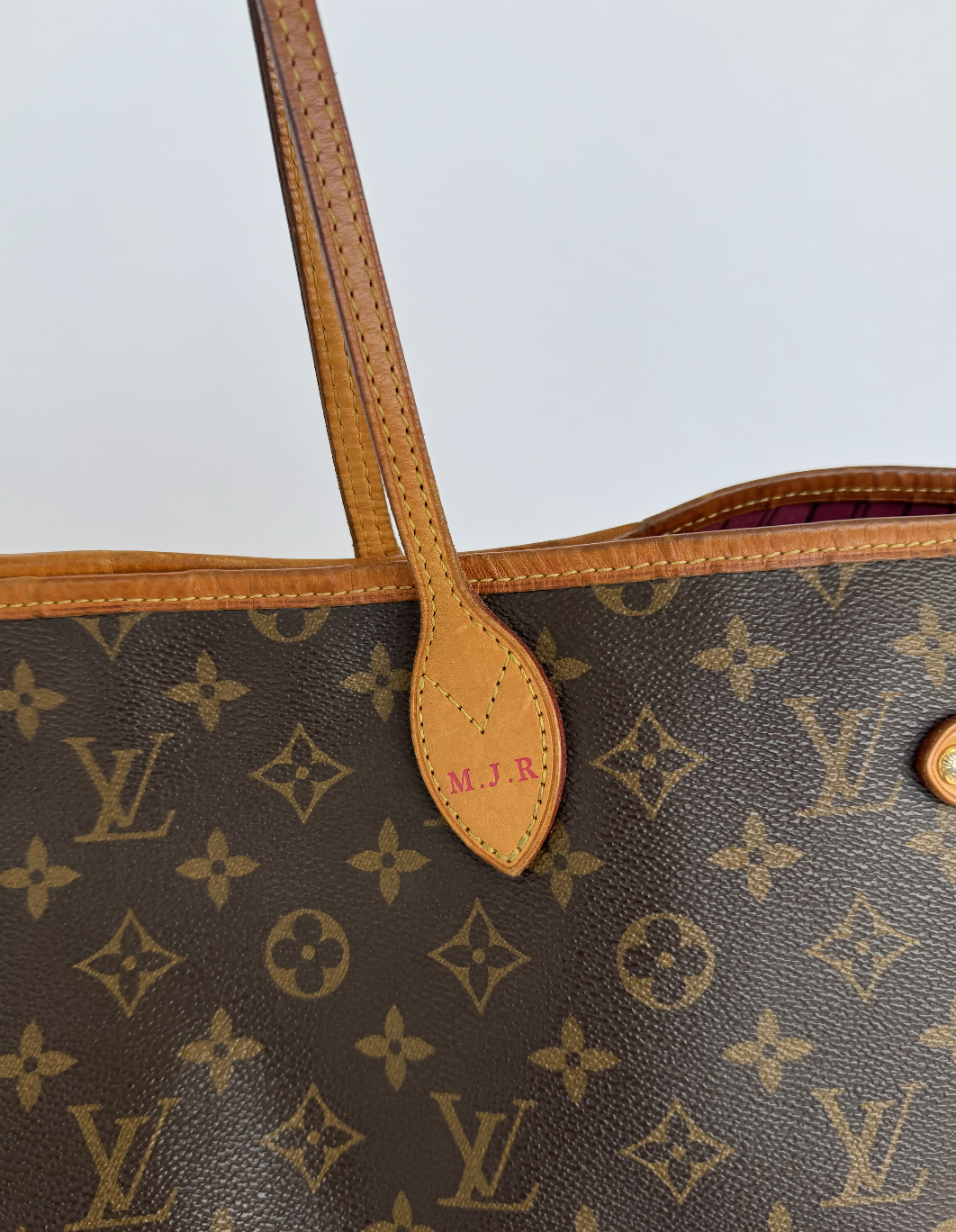 Louis Vuitton Neverfull GM – Monogram Canvas with Pink Interior