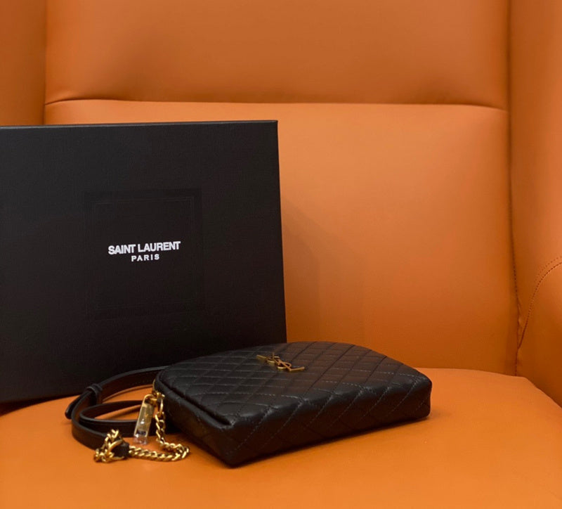 Amelia - YSL Bag - 2056
