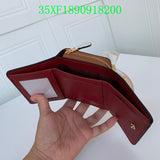 Amelia - CAH Wallet - 067