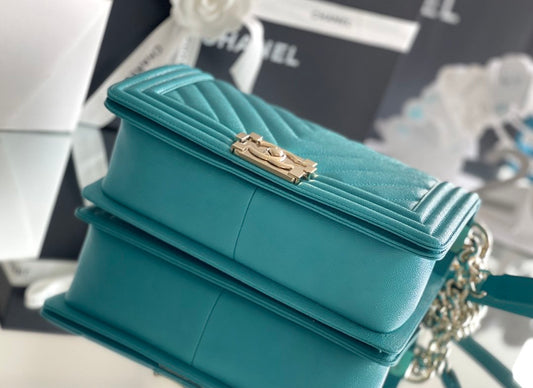 CHL - Medium Boy Handbag Blue For Women 9.8in/25AmeliaA67086