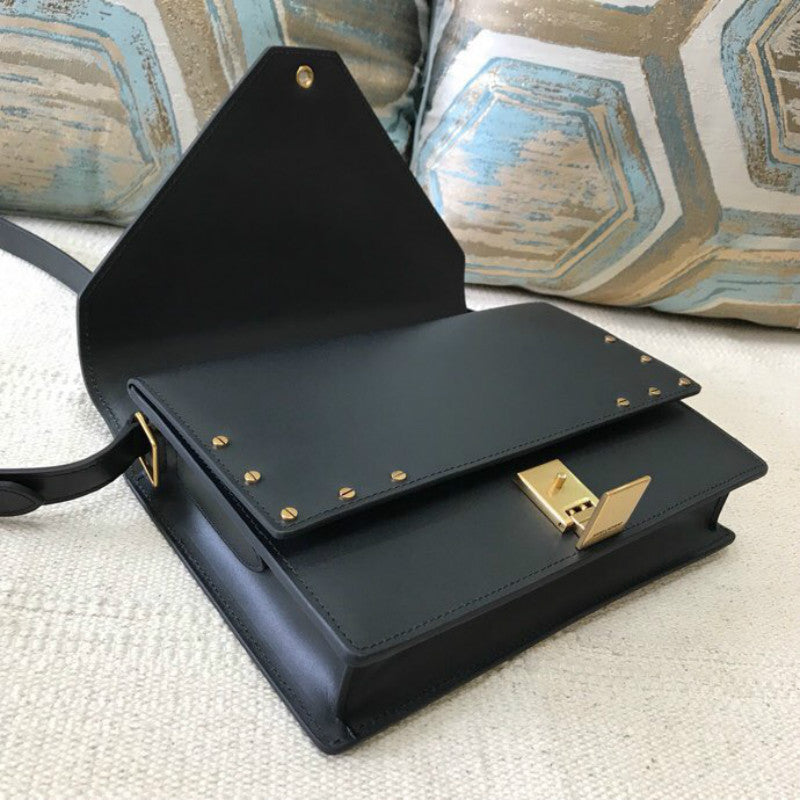 Amelia - YSL Bag - 3710