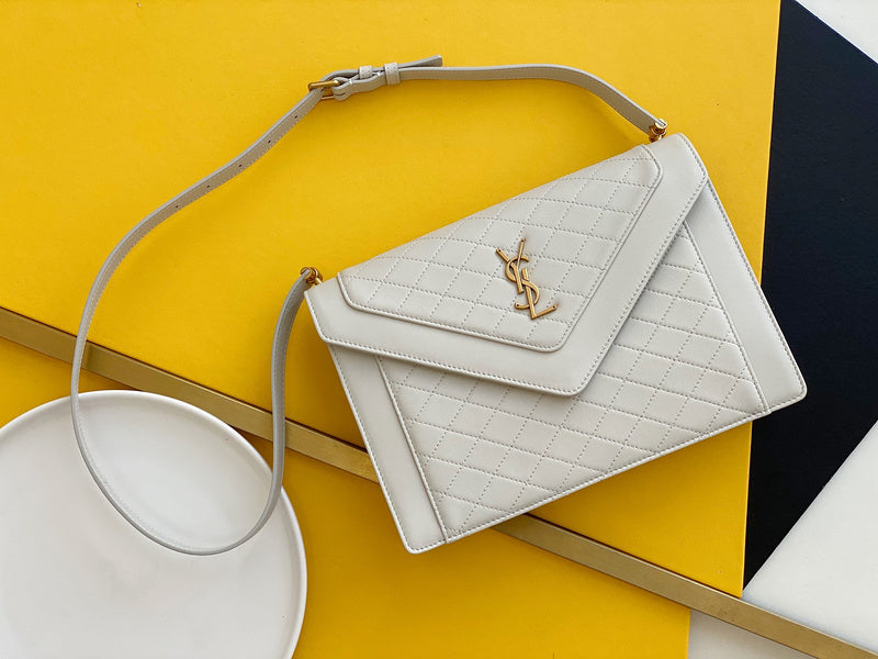 Amelia - YSL Bag - 4172