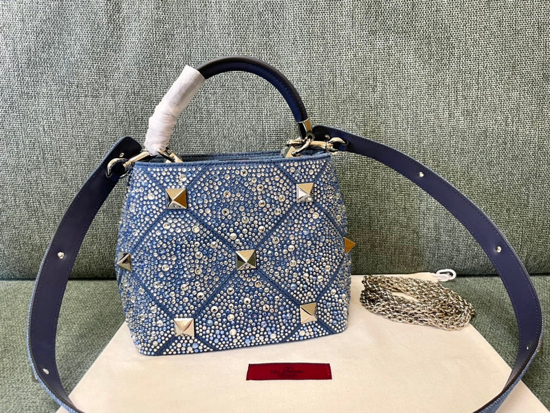 Amelia's Bag Gallery - VEL Bags - 003
