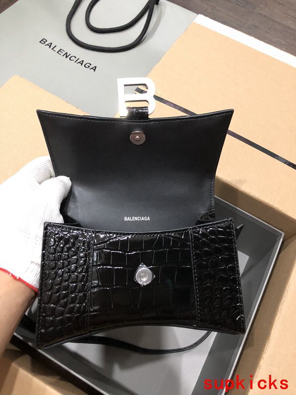 Amelia- BG Hourglass Bags - 010
