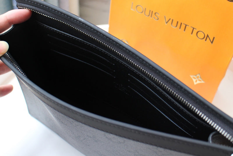 Fan Fashion Lu-Vi bags - 17714