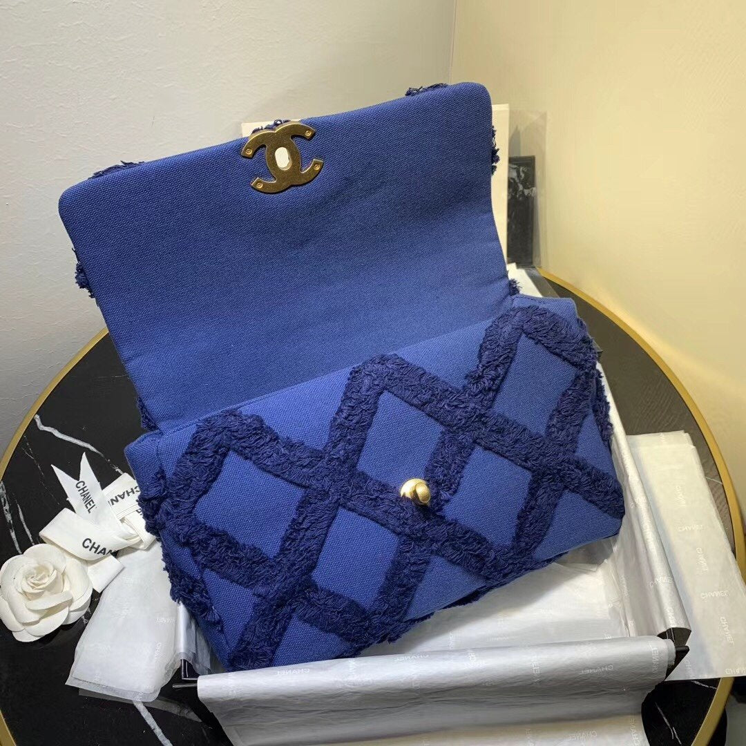 CHANEL 19 Flap Bag