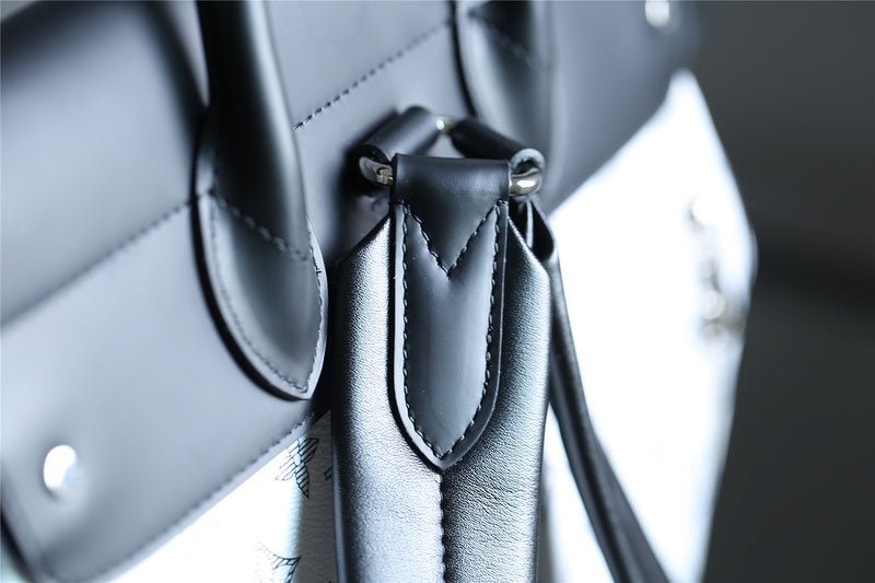 Fan Fashion Lu-Vi bags - 9746