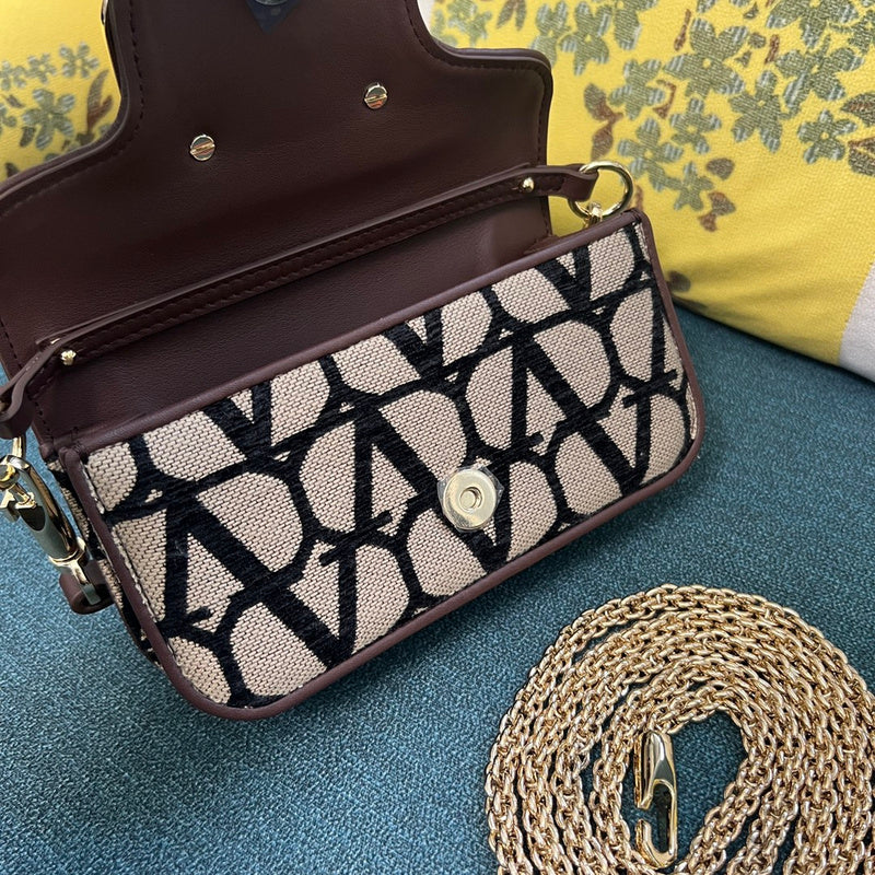Amelia's Bag Gallery - VEL Bags - 419
