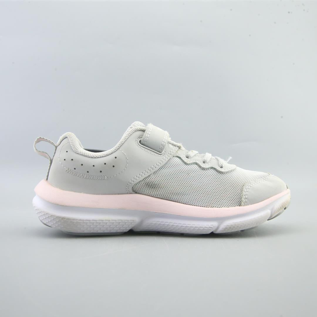 UNDER ARMOUR ASSERT 10