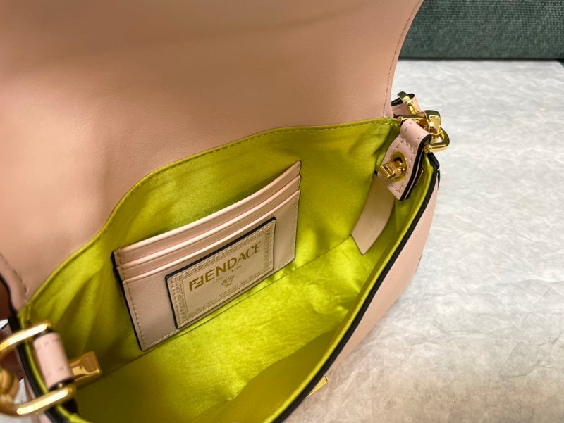 Amelia's Bag Gallery - VAR Bags - 218