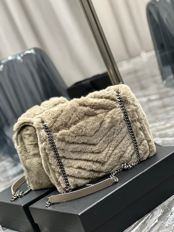Amelia - YSL Bag - 3923