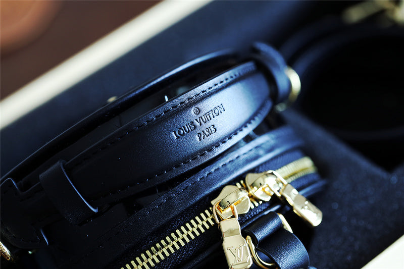 Fan Fashion Lu-Vi bags - 9397
