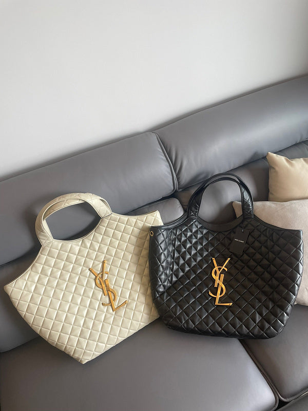 Amelia - YSL Bag - 3718