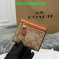 Amelia - CAH Wallet - 121