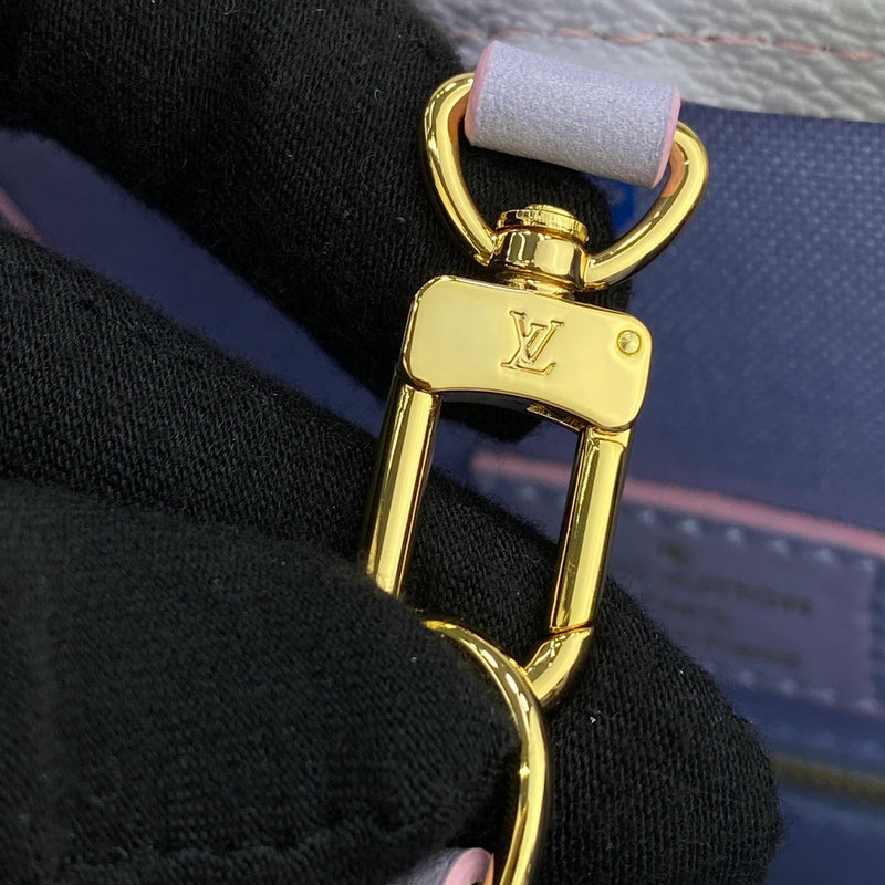 Fan Fashion Lu-Vi Bags - 16670