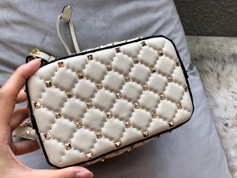 VAL LUXURY BAGS - FOR FASHION LOVERS  AFFORDABLE LUXURY BAGS- 1346