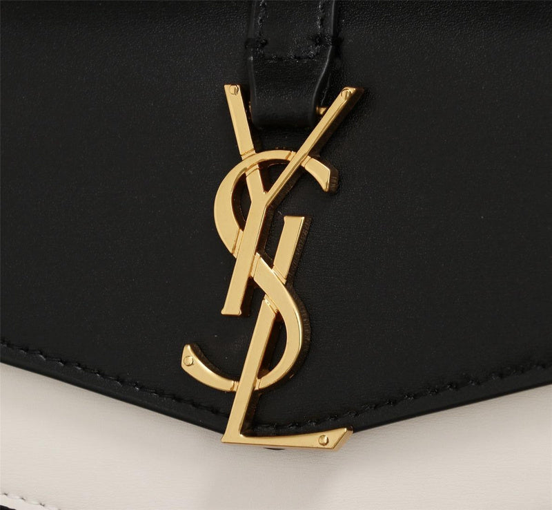 Amelia - YSL Bag - 2916